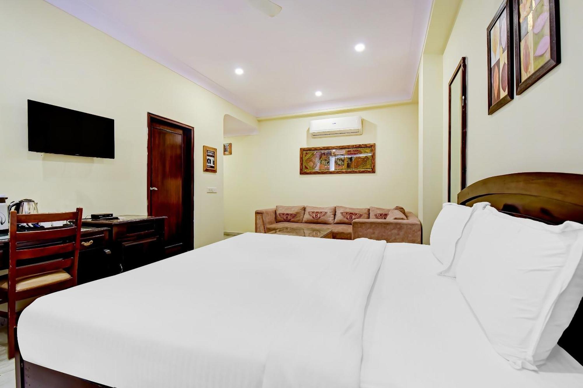 Collection O Hotel Four Boutique Kukas Exteriér fotografie